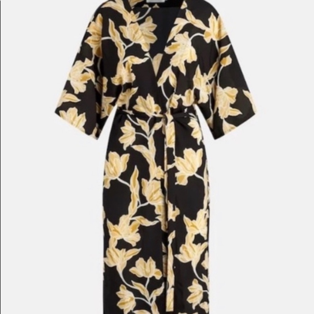 Masion Du Soir Kimono Robe from the Rachel Zoe Box of Style L/XL